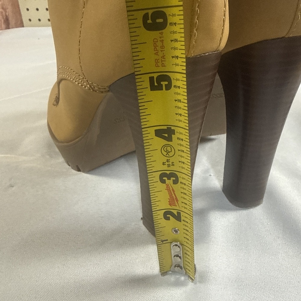 Guess Womens High Heel Boots Size 10 - Picture 8 of 8
